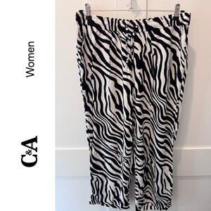 NWOT C & A Zebra Wide Leg Pants